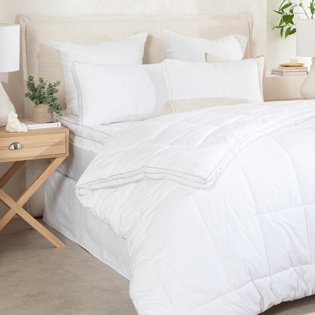 Hotel & Home Superior 500gsm Microfibre Quilt Pillow Talk