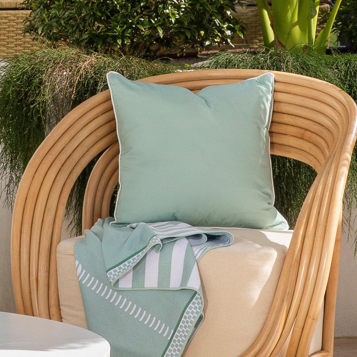 Nura Outdoor Cushion
