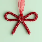 Red Rosie Beaded Bow Hanging Christmas Decoration [CHRCROSHS25B]