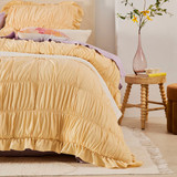 Odette Ruffle Comforter Set [HABBODETTE26]