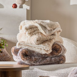 Pelage Faux Fur Extra Large Throw [MUSLPELAG15A]
