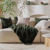 Nevada Faux Fur Throw [MUSLNEVAT21]