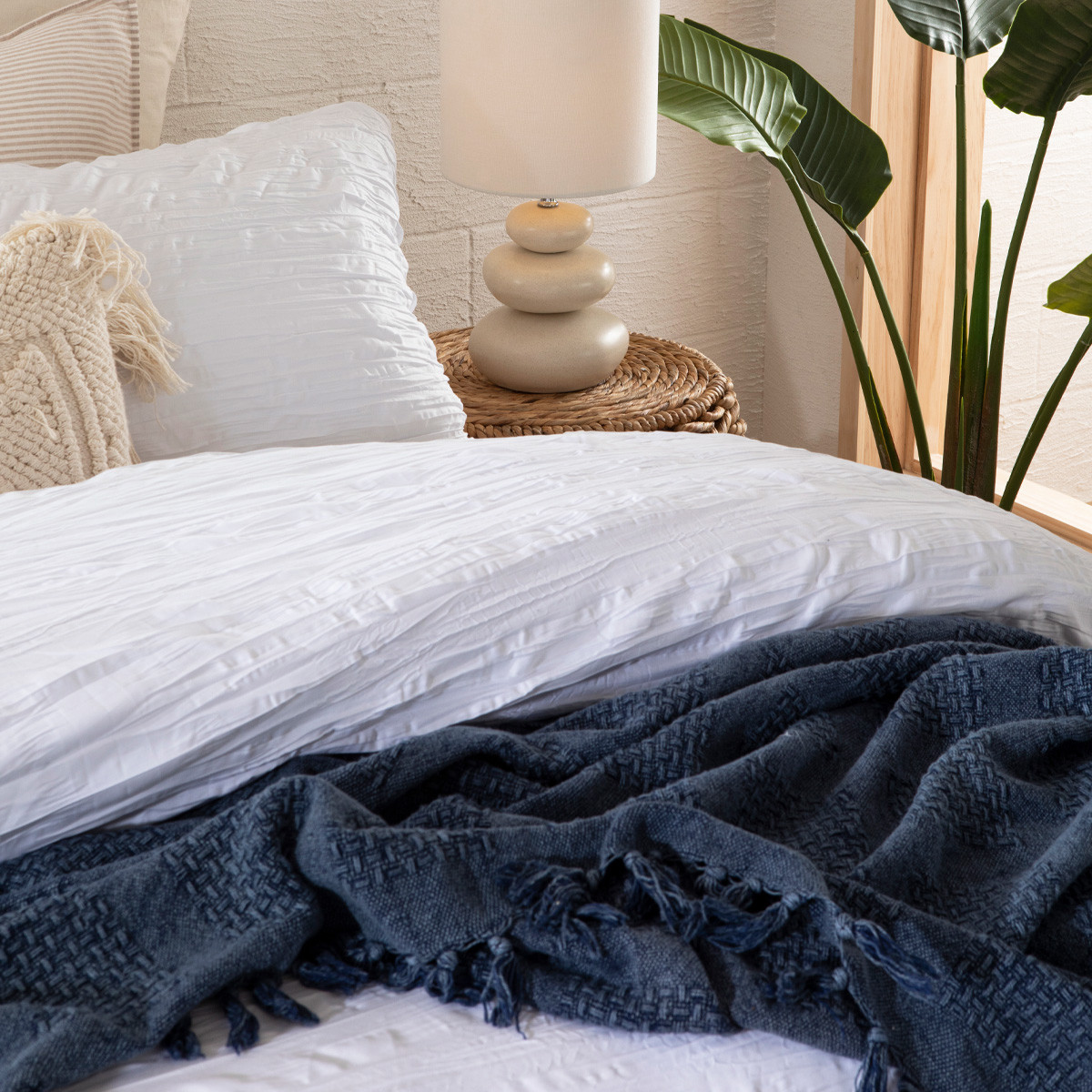 Greta White Quilt Cover Set [ESSBGRETA18C] Pillow Talk