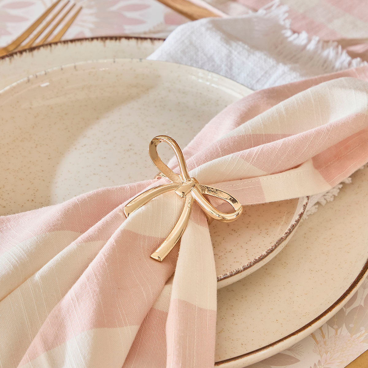 Ella Bow Napkin Ring