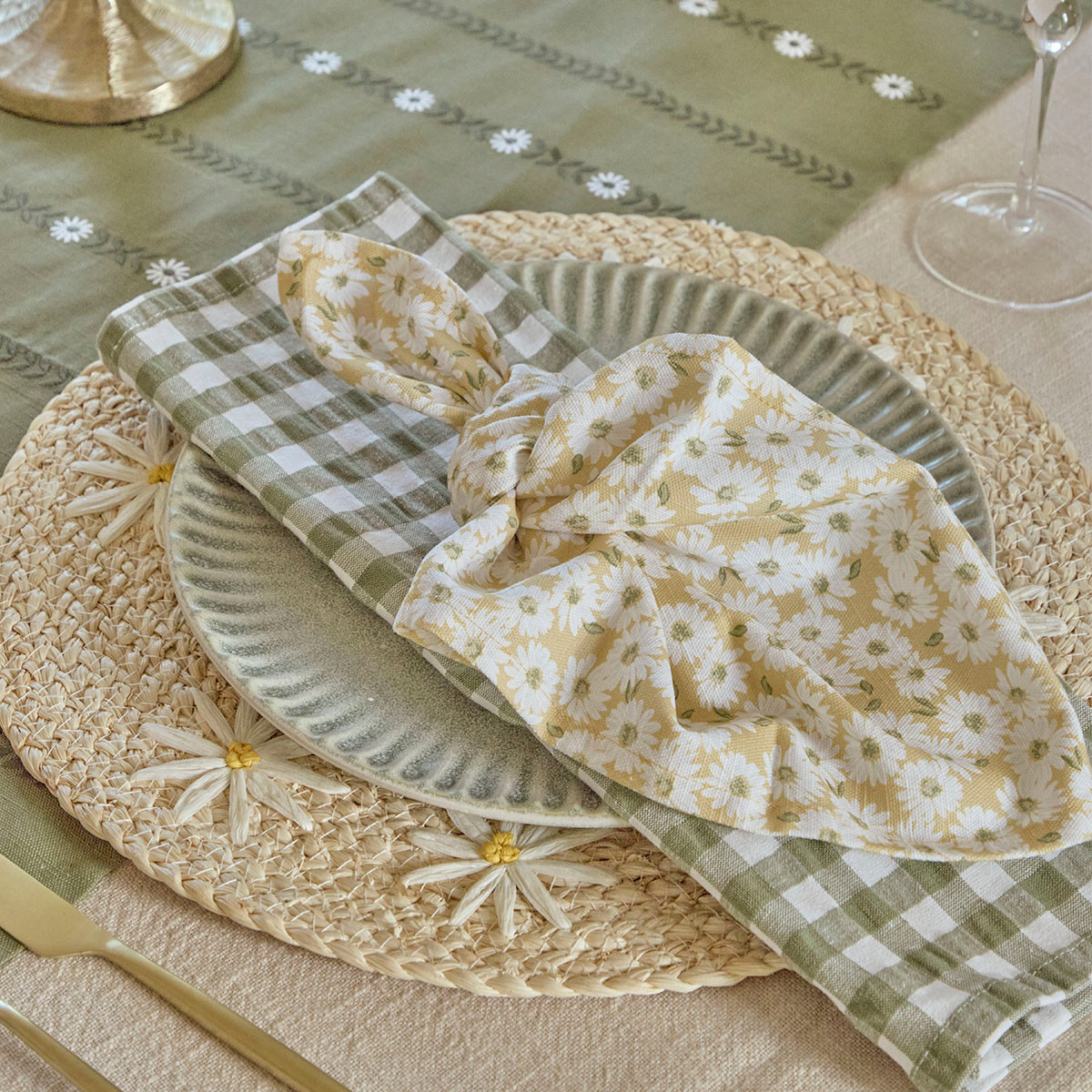 Daisy Husk Placemat