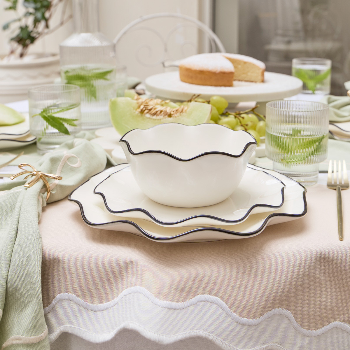 Taylor 12 Piece Dinner Set