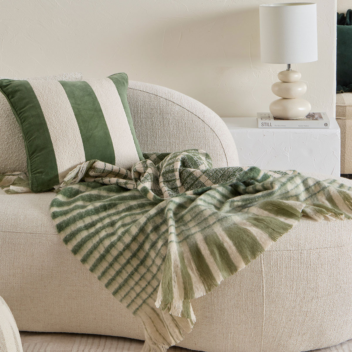 Arlo Reversible Extra Large Throw