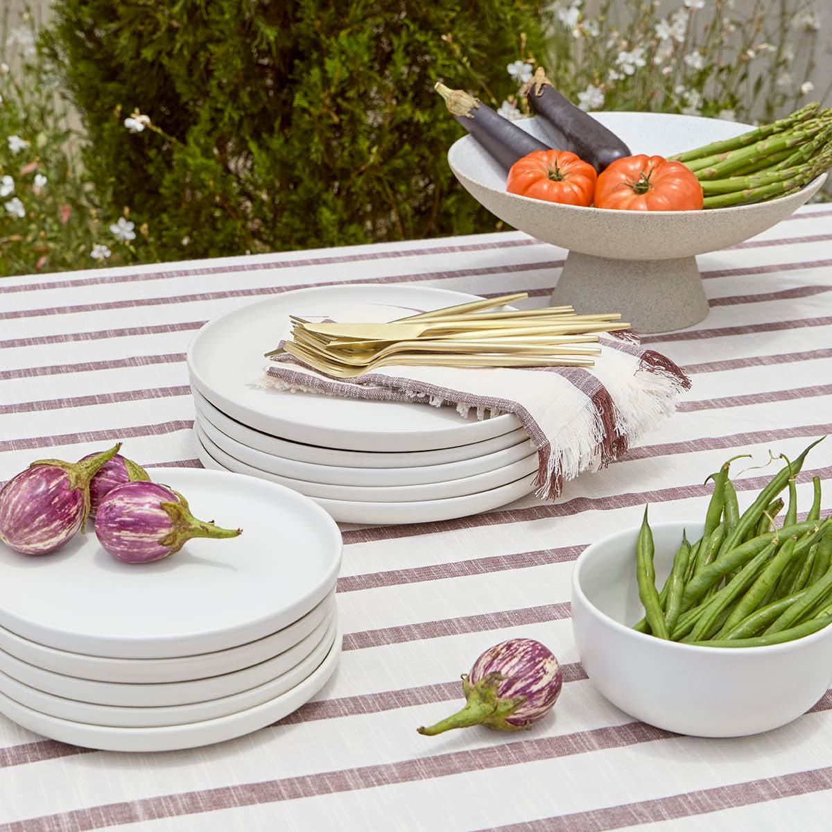 Bellevue Stoneware Dinnerware