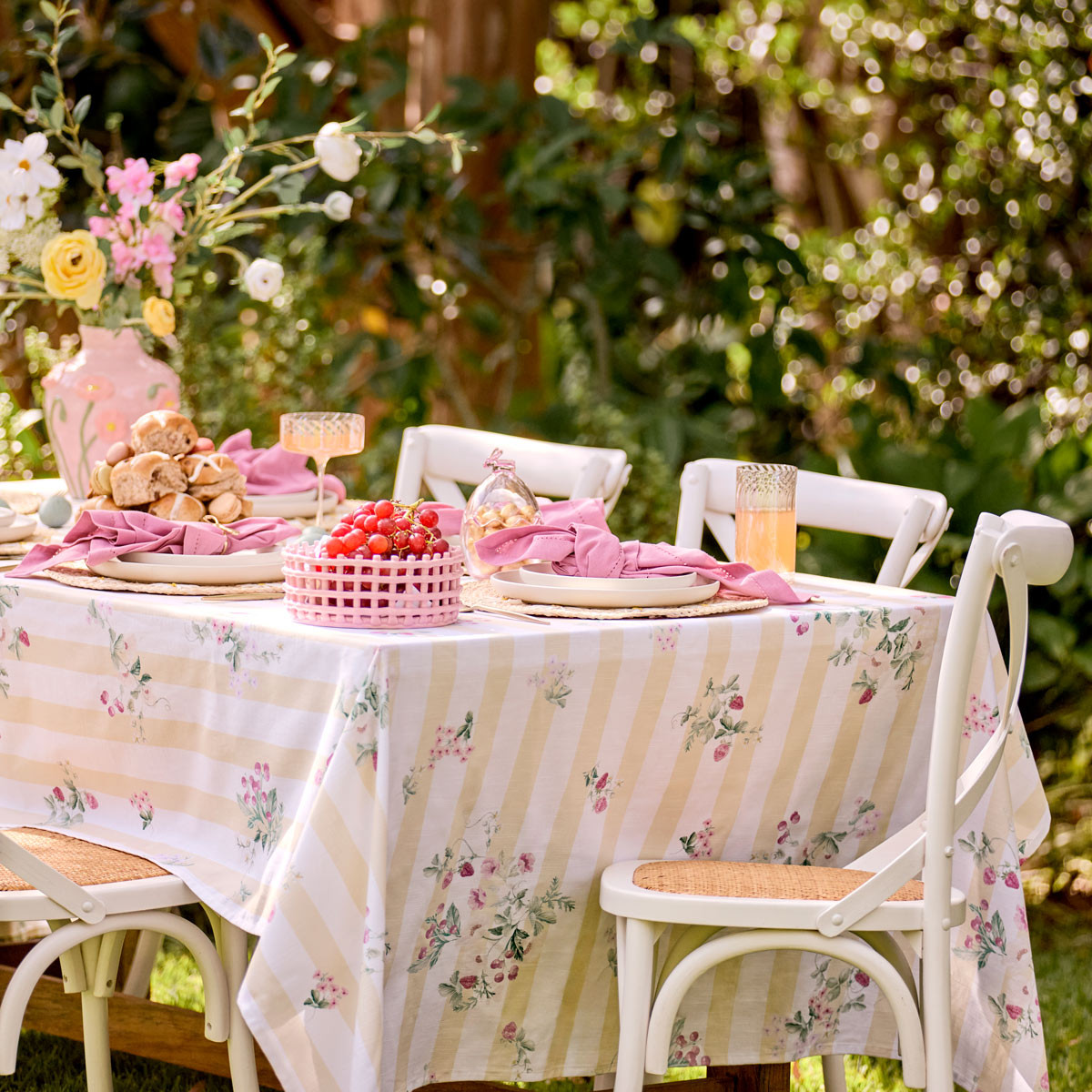 Edie Table Cloth