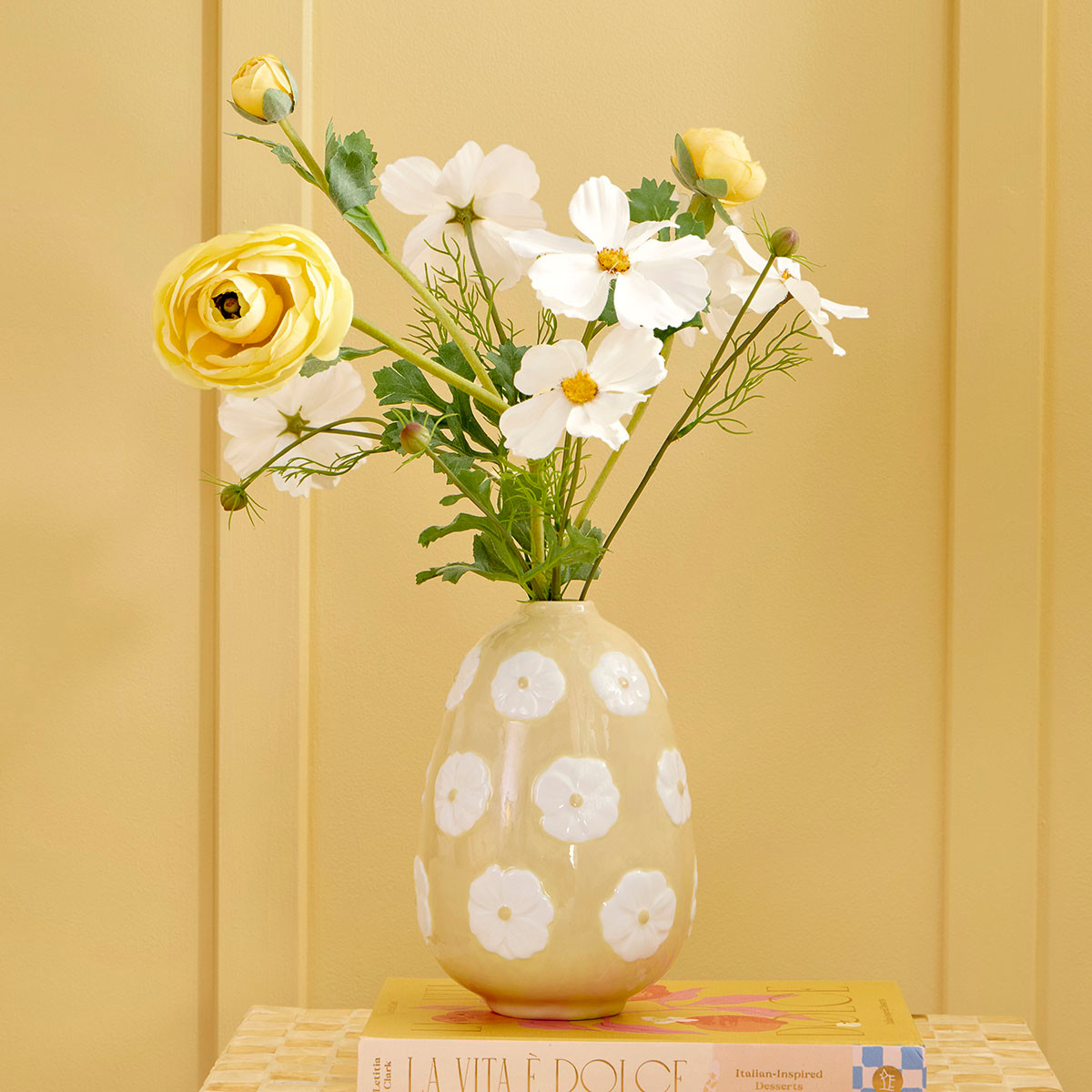 Daisy Fields Vase