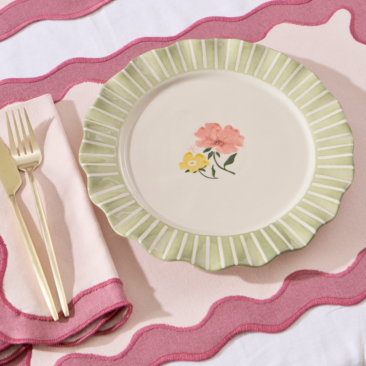 Fiora Plate