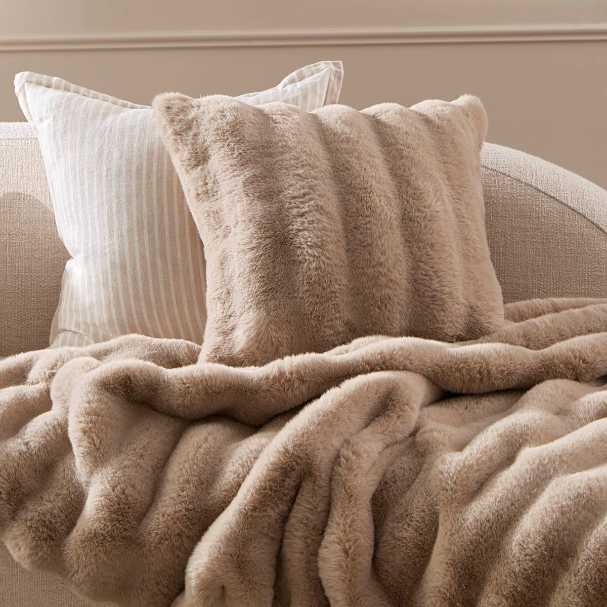 Como Faux Fur Cushion