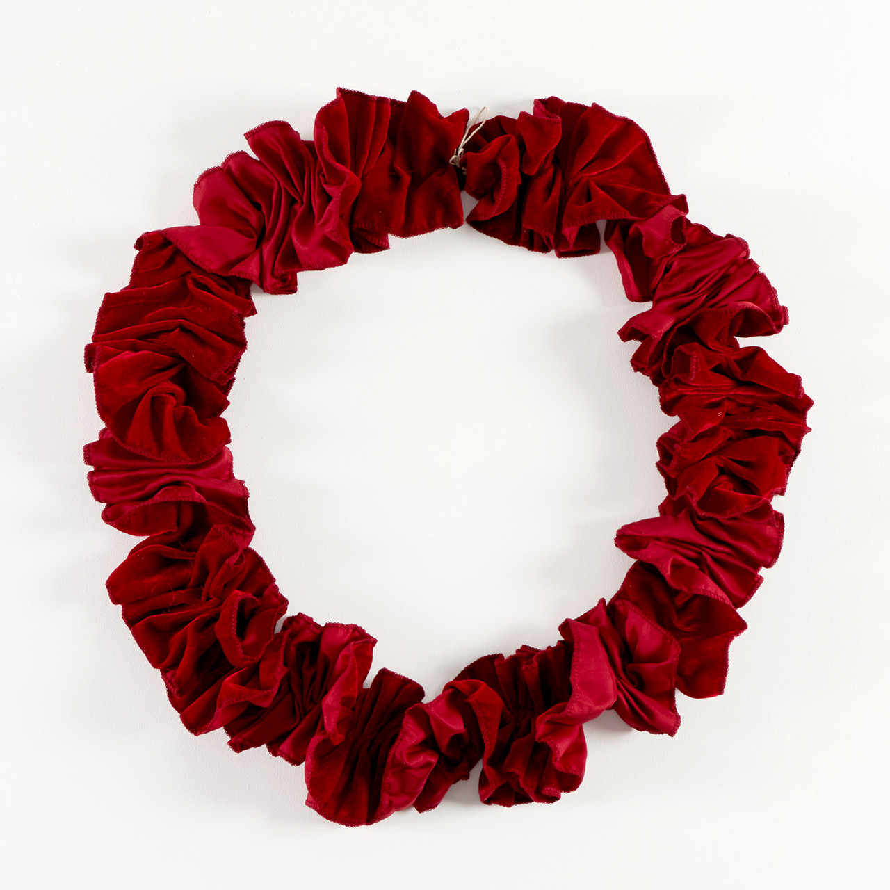 Grande Velvet Christmas Garland