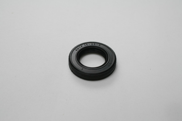 Stihl 017,018,MS 170,MS180,MS 210,MS 230 MS250 MS270 MS280 chainsaw crankshaft oil seal, 9638 003 1585