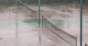 9 Tips for Managing Tennis Rain Delays Effectively