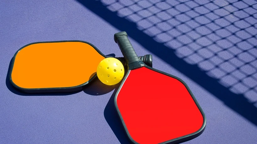 The Ultimate Guide to Choosing Your First Pickleball Paddle