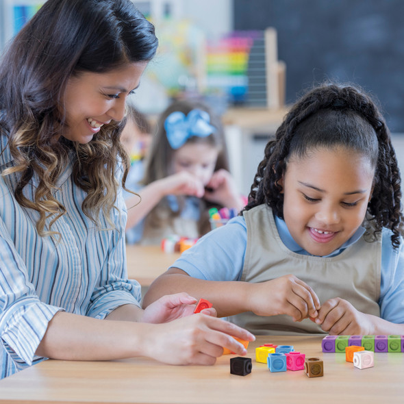 Numbers and Shapes Connecting Cubes, Set of 100