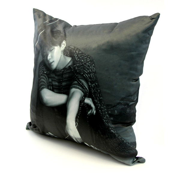 Suga - Tear: Concept O - BTS 15" Pillow