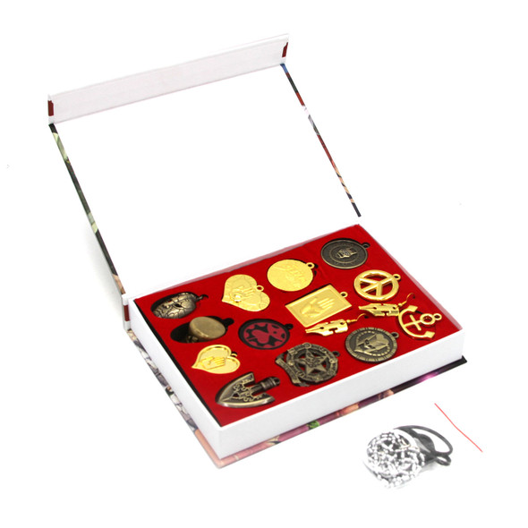 Symbol - JoJo Bizarre Adventure 15 Pcs. Necklace & Keychain Set