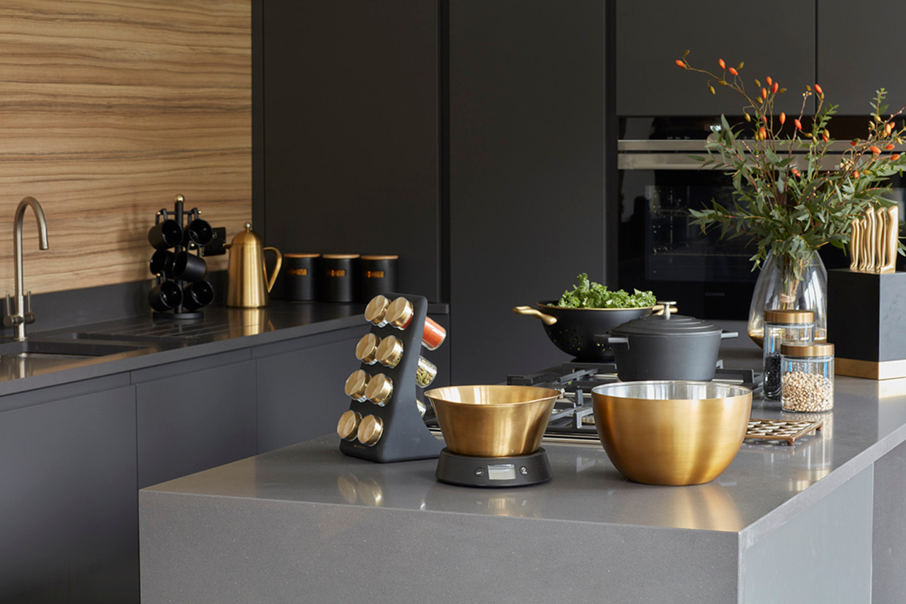 MasterClass Eight Jar Spice Rack with Matt Black and Brass Finish ...