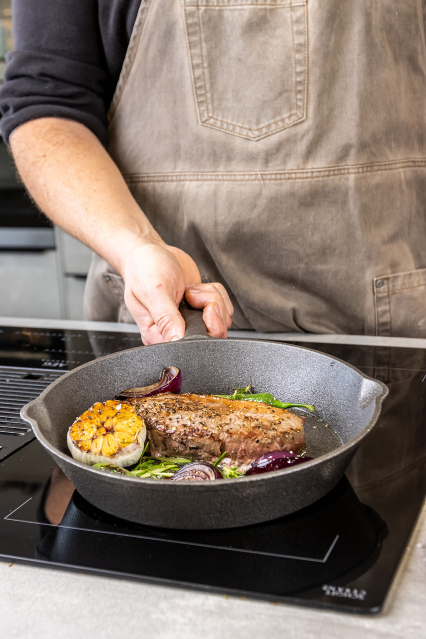 KitchenCraft Deluxe Cast Iron 24cm Round Plain Grill Pan Lifetime