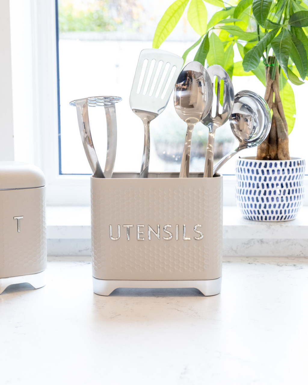 KitchenCraft Lovello Textured Utensil Holder, Latte Cream Lifetime