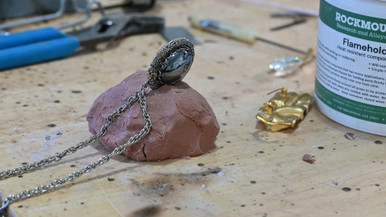 Flamehold for Jewelry Repair