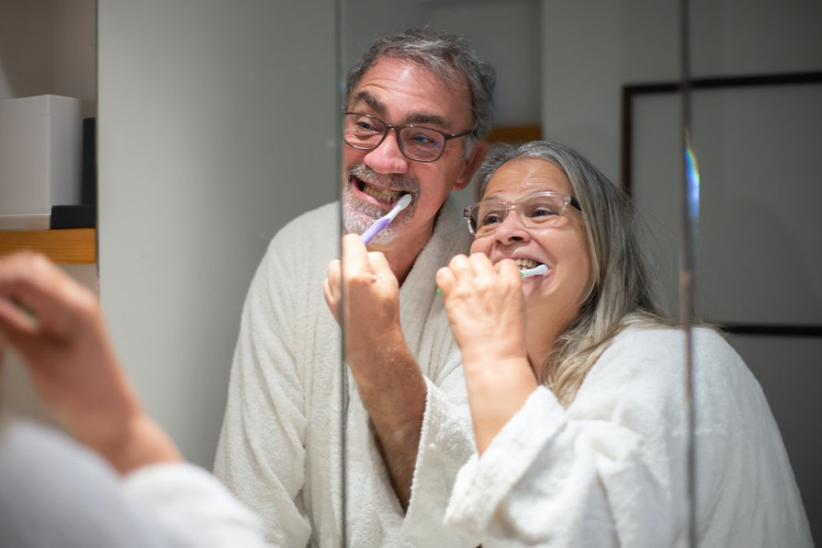 3 Practical Tips on Adjusting to a Life Wearing Dentures 3 Practical Tips on Adjusting to a Life Wearing Dentures