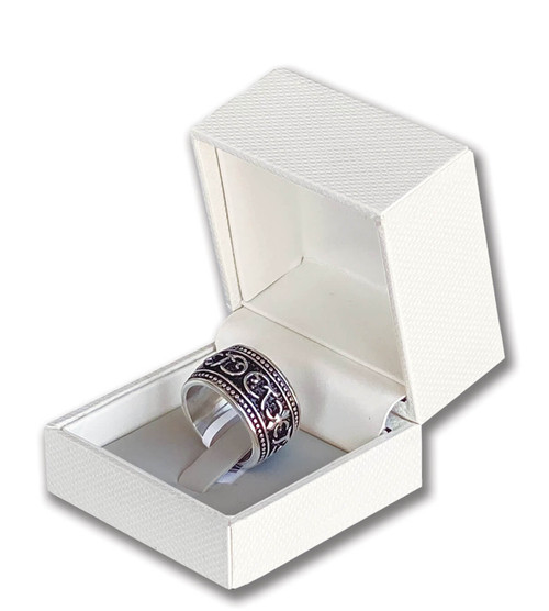 Pearl off-white textured hook ring jewelry box with champagne interior