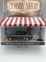  Greenlight 1982 Checker Marathon A12-E With Driver Hobby Shop Series 13 2022 