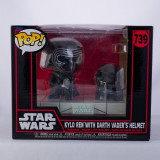  Funko Pop Deluxe Moment Star Wars Kylo Ren w/ Darth Vader's Helmet #739 Figure 