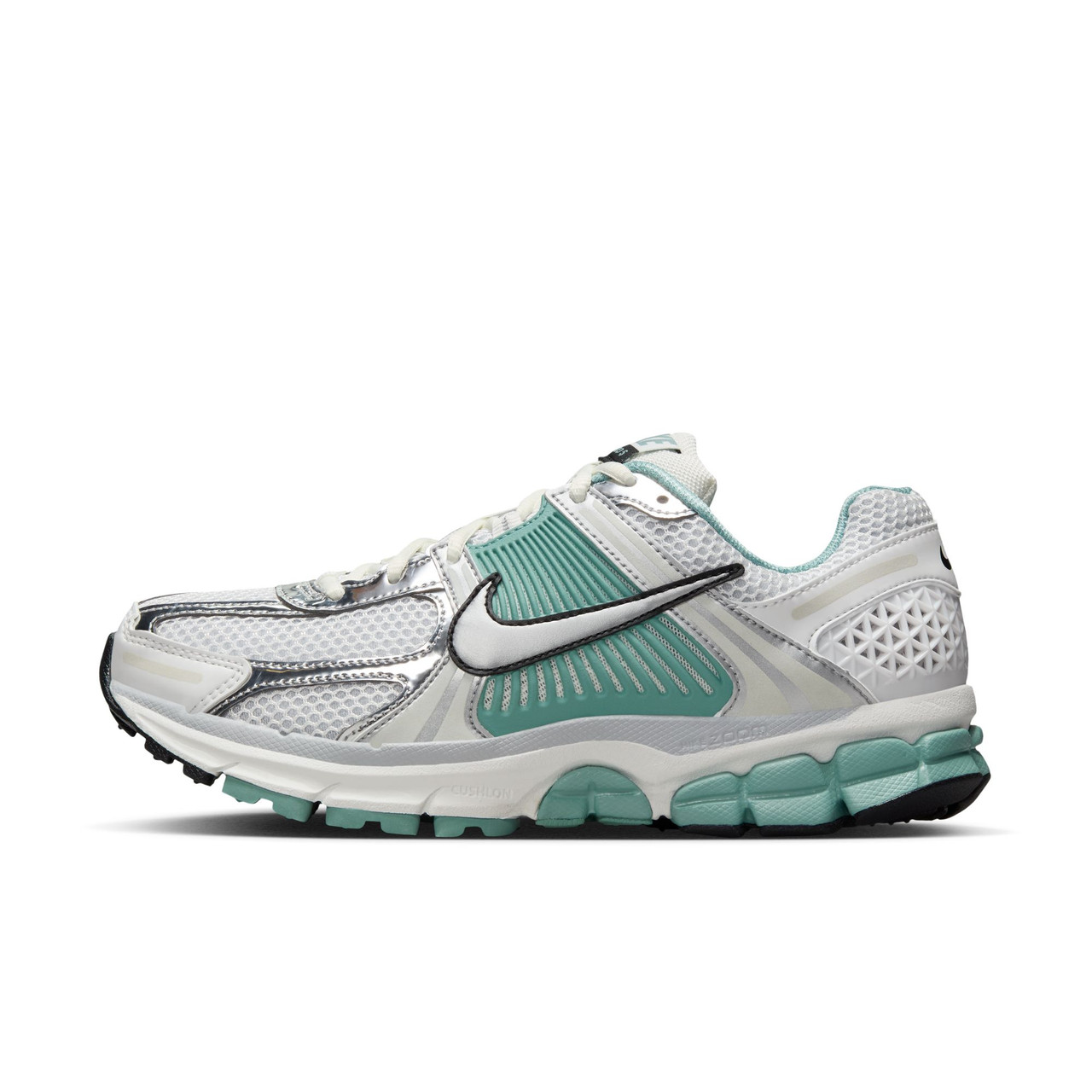 Nike Women's Zoom Vomero 5 Shoes | TYLER'S