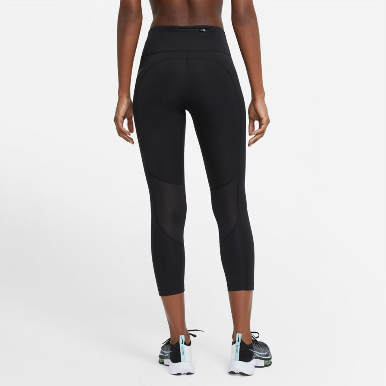 Nike Universa Women's Medium-Support High-Waisted Cropped Leggings with  Pockets (Plus Size). Nike.com