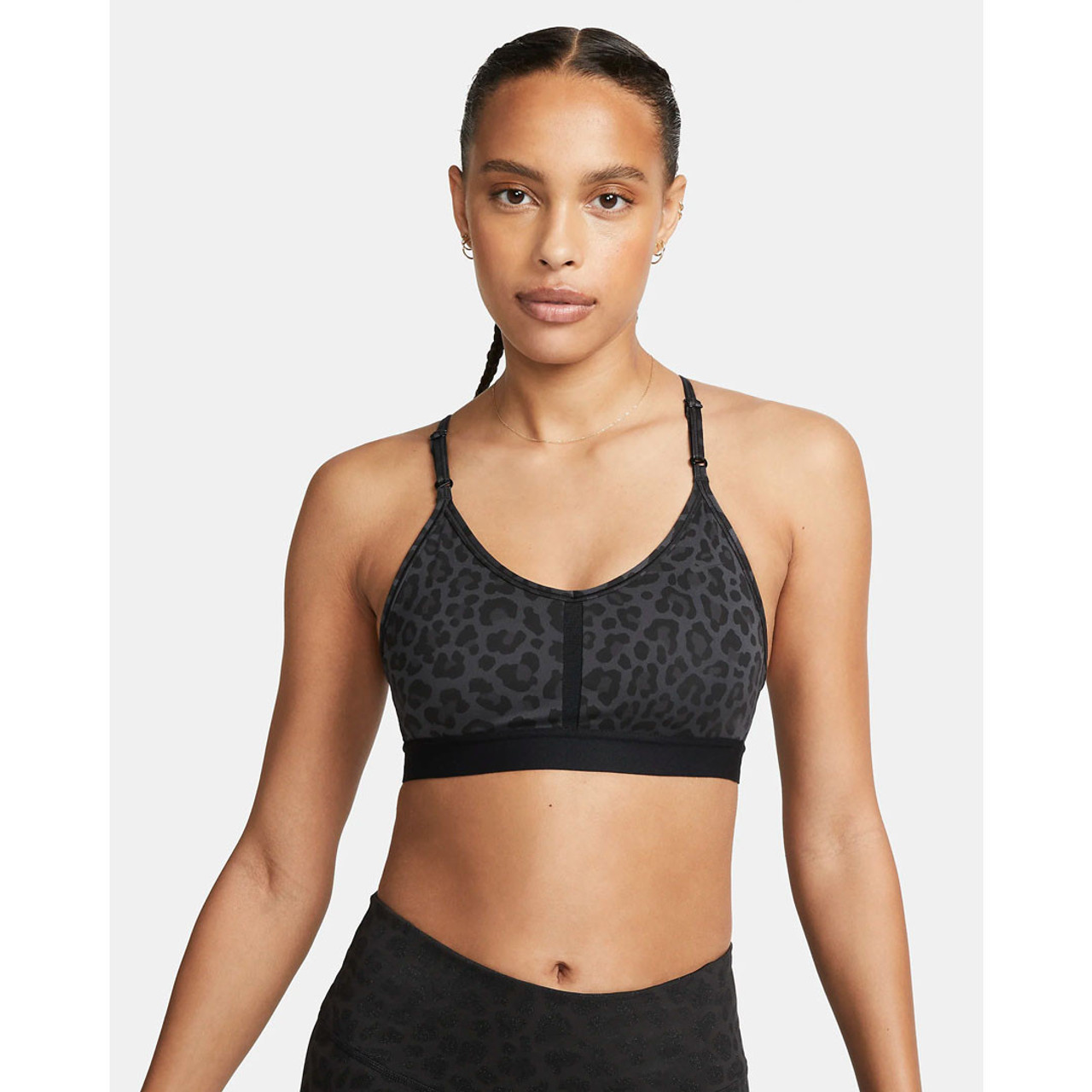 Nike Indy Women's Light Support Sports Bra (Plus Size) White/Black :  : Clothing, Shoes & Accessories