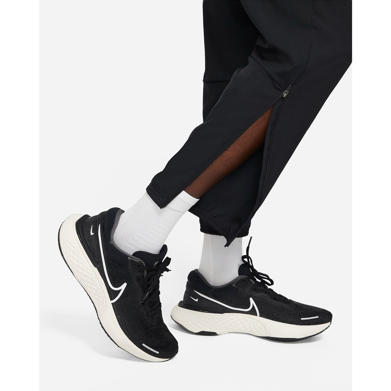 Nike Men's DRI-FIT Challenger Woven Running Pants