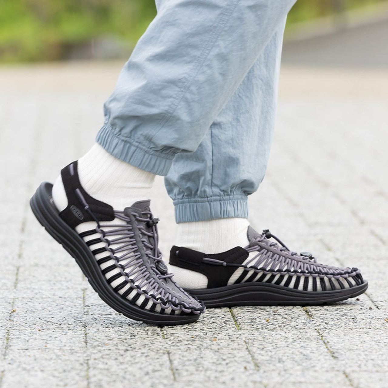【KEEN】UNEEK 3C GLACIER GRAY/NEUTRAL GRAY Keen Men's Uneek Sneakers | TYLER'S