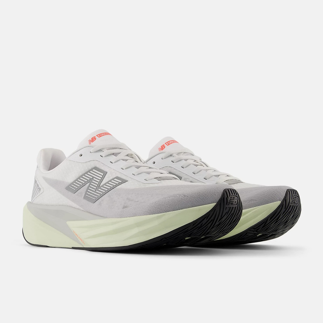 スパイク・シューズ New Balance FuelCell REBEL V5 New Balance Men's FuelCell Rebel v5 | TYLER'S