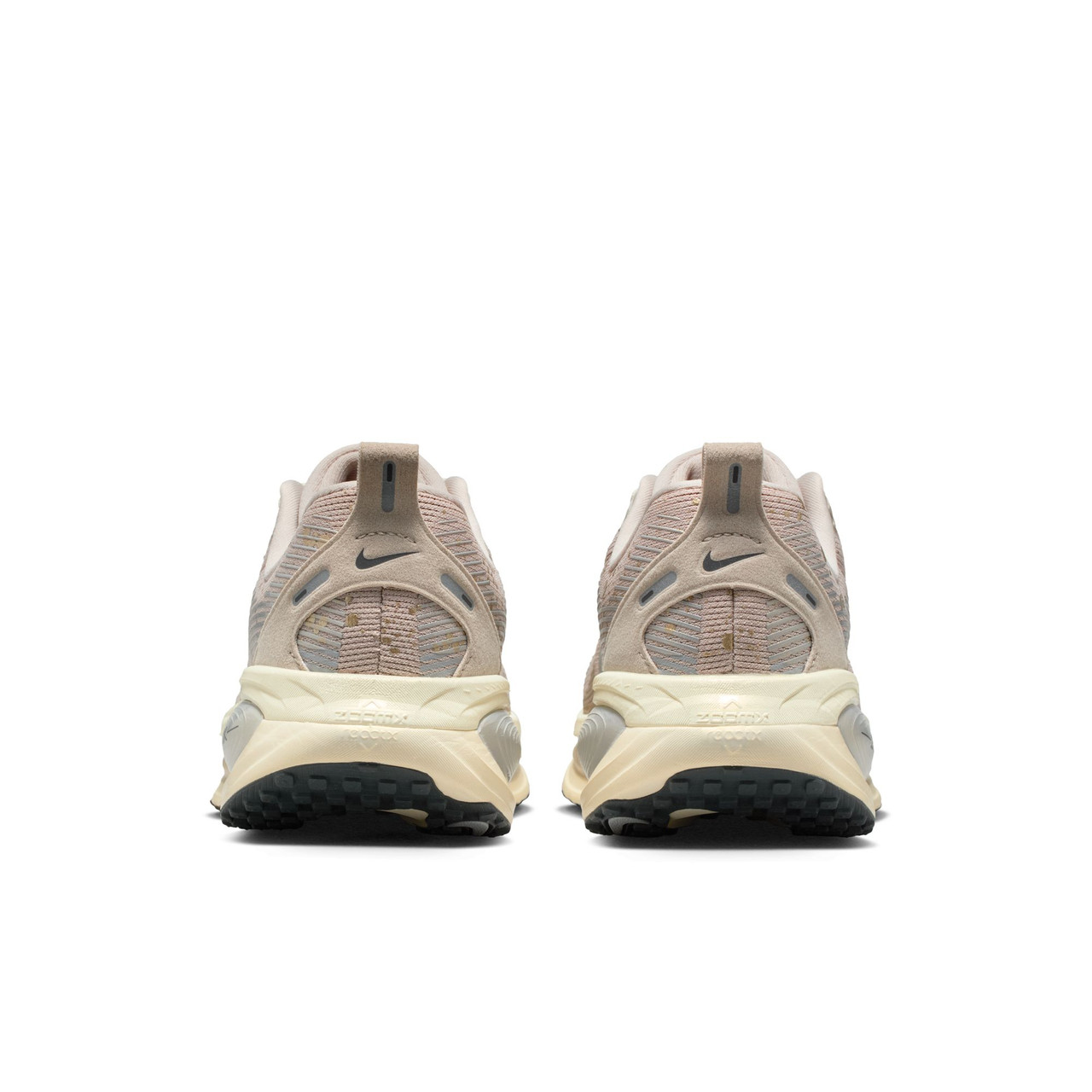 Nike Women's Vomero 18 SE Running Shoes | TYLER'S