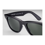 The Ray-Ban Original Wayfarer Classic Polarized Sunglasses in Black/Green