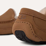 Ugg Men's Ascot Slippers Chestnut Suede sole view