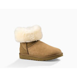 Ugg Women's Classic Short II Boots in Chestnut