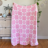 Bolt Smile Blanket - Pink