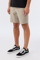 The O'Neill Men's Reserve Light Check 19 inch Hybrid Shorts in Dark Khaki