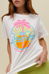 Daydreamer Women's The Beach Boys California Dreamin' Boyfriend Tee in vintage white colorway