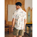 The The Faherty Men's Breeze Short Sleeve Button Down Shirt in the Molokai Scenic Tropical Pattern