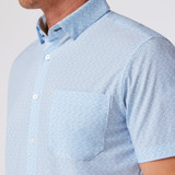 Mizzen+Main Men's Leeward Short Sleeve Dress Shirt in White Triangle Dash front view
