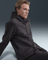 The Men's Nike Tech Full-ZIp Windrunner  Hoodie in Black