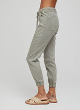 Bella Dahl Women's Pocket Joggers in Soft Army