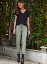 Bella Dahl Women's Pocket Joggers in Soft Army