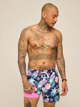 Chubbies Men's Lined Classic Swim Trunks in The Tropic Like Its Hots
